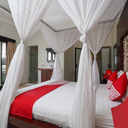 Oyo 2321 Griya Shanti Homestay ケテウェル エクステリア 写真