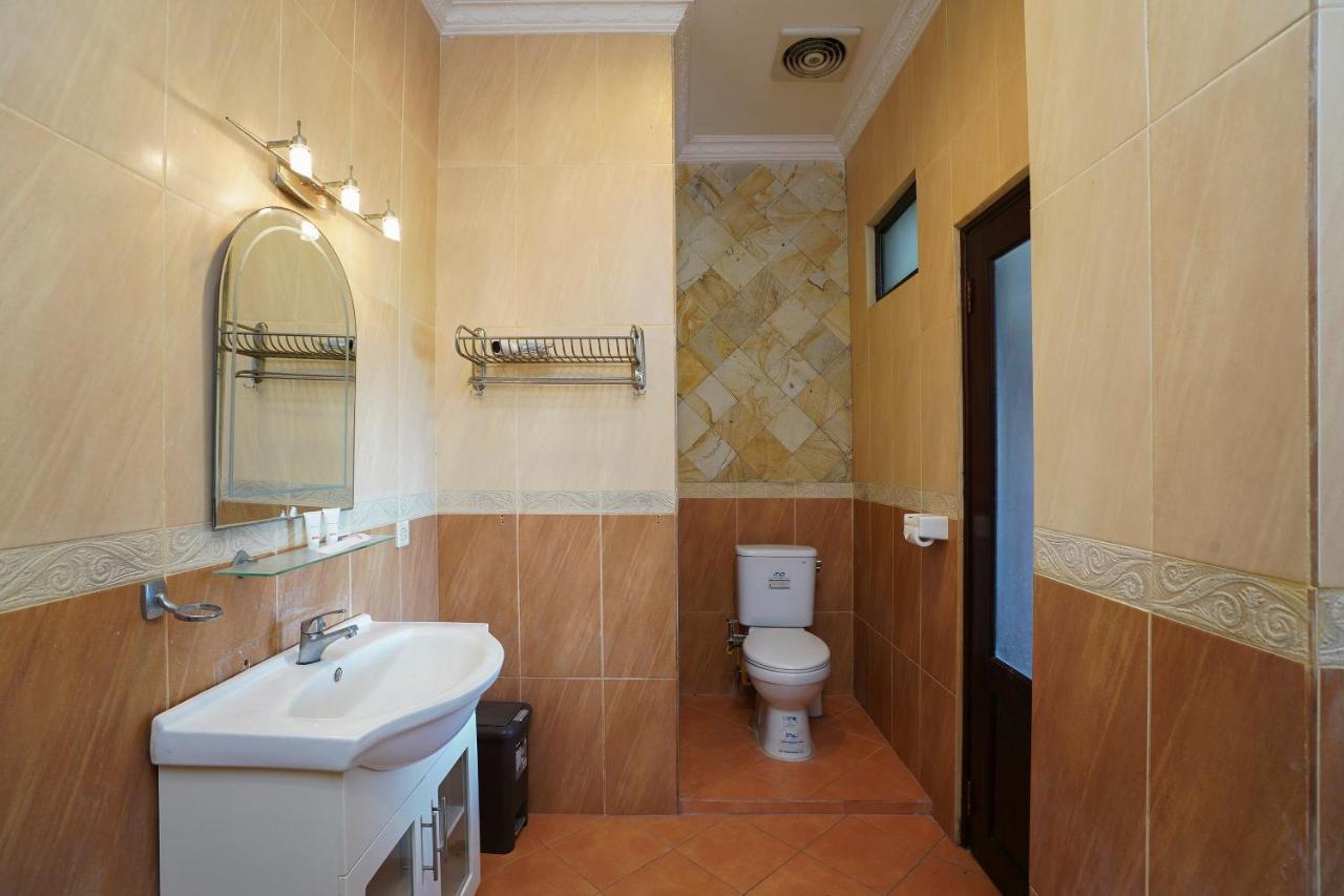 Oyo 2321 Griya Shanti Homestay ケテウェル エクステリア 写真
