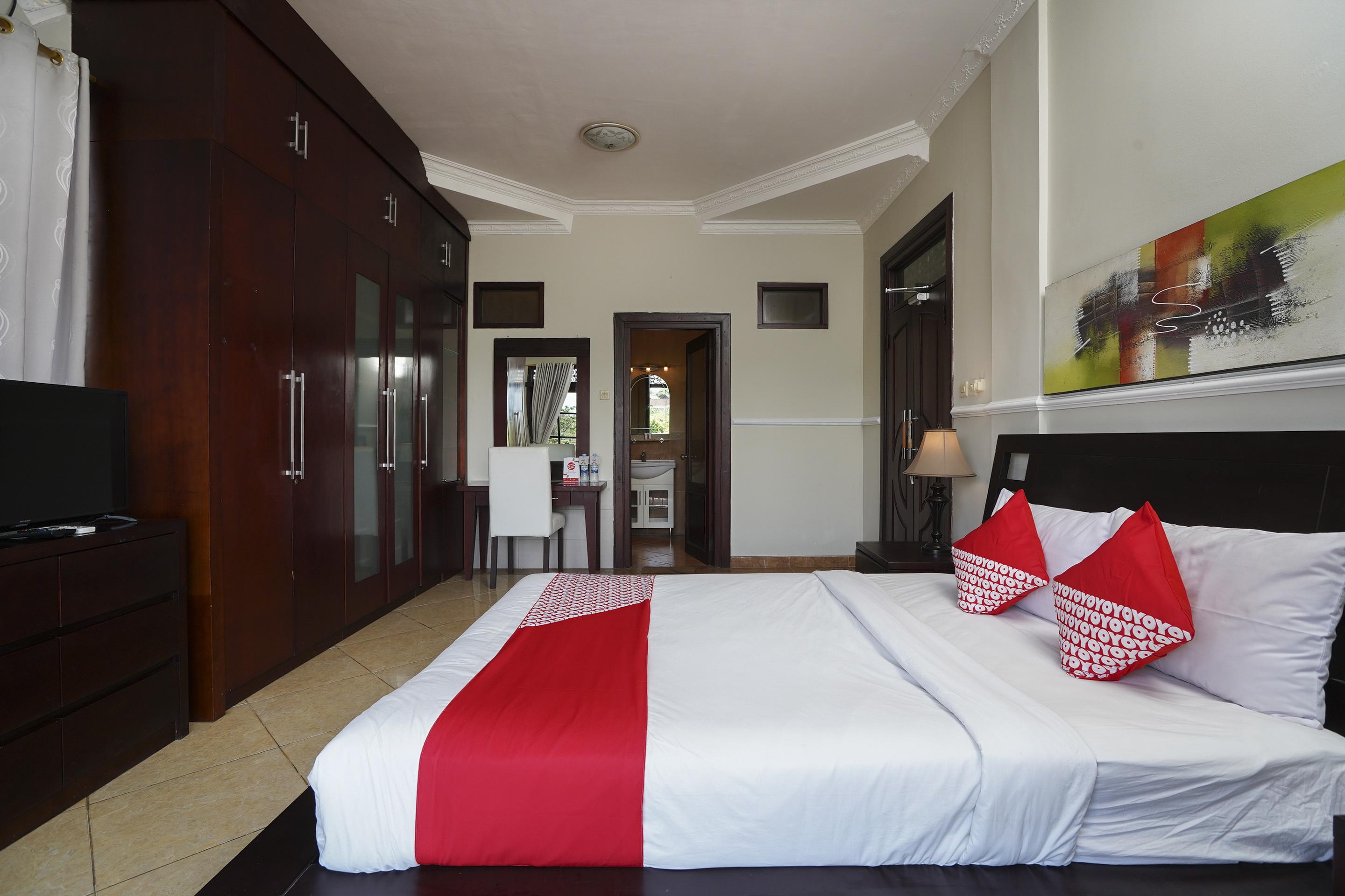 Oyo 2321 Griya Shanti Homestay ケテウェル エクステリア 写真