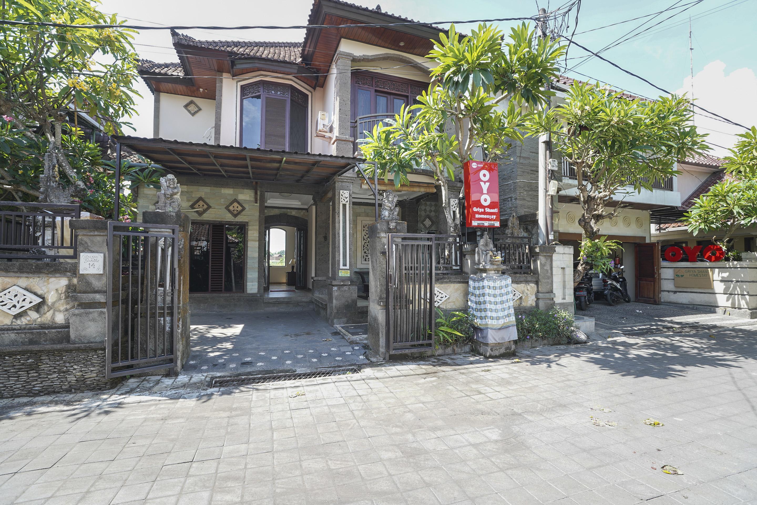 Oyo 2321 Griya Shanti Homestay ケテウェル エクステリア 写真