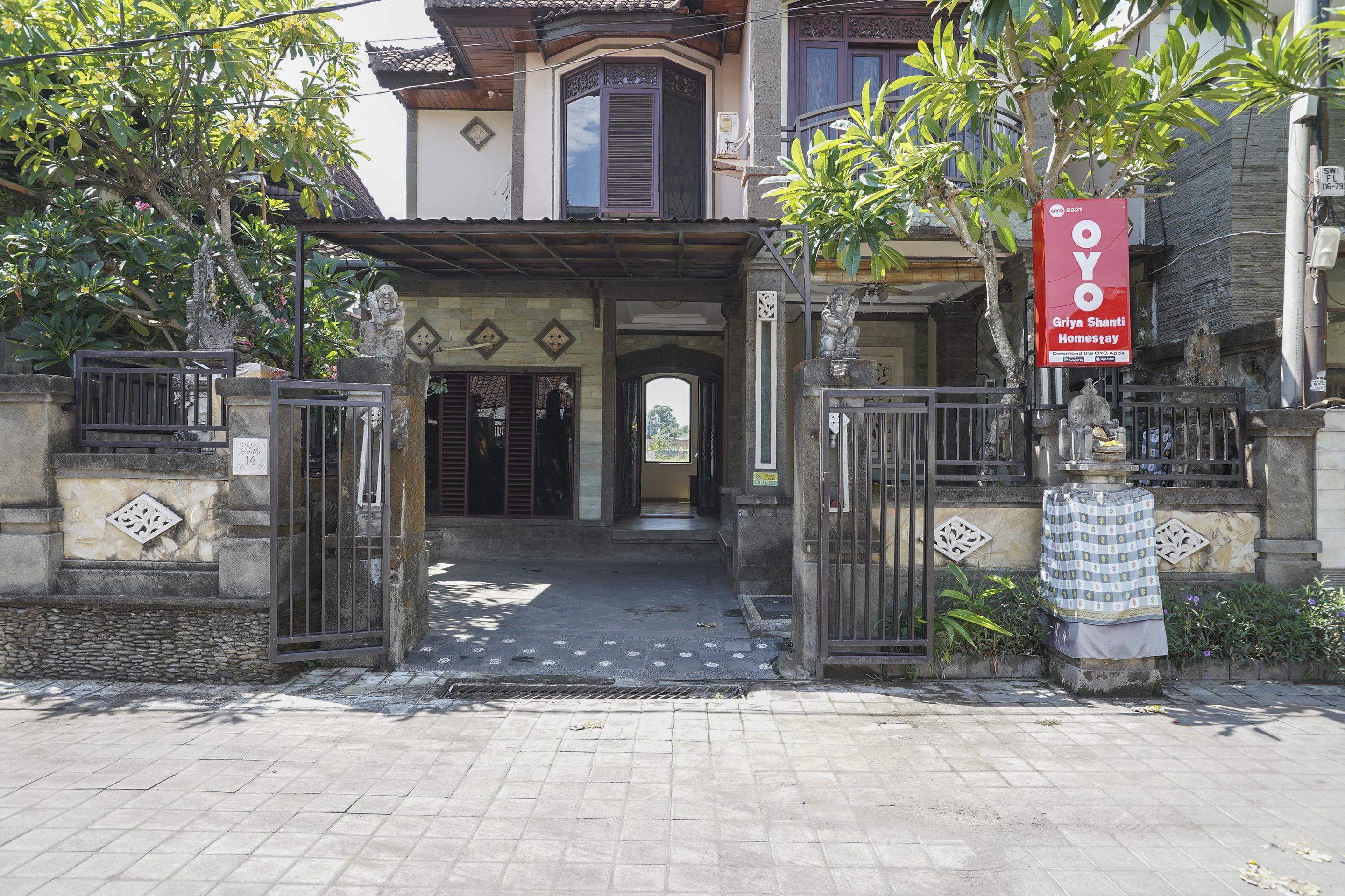 Oyo 2321 Griya Shanti Homestay ケテウェル エクステリア 写真