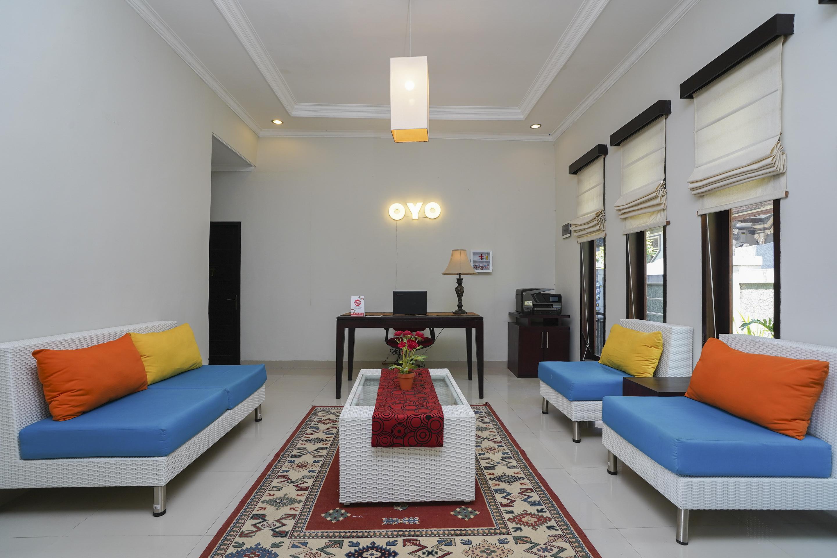 Oyo 2321 Griya Shanti Homestay ケテウェル エクステリア 写真