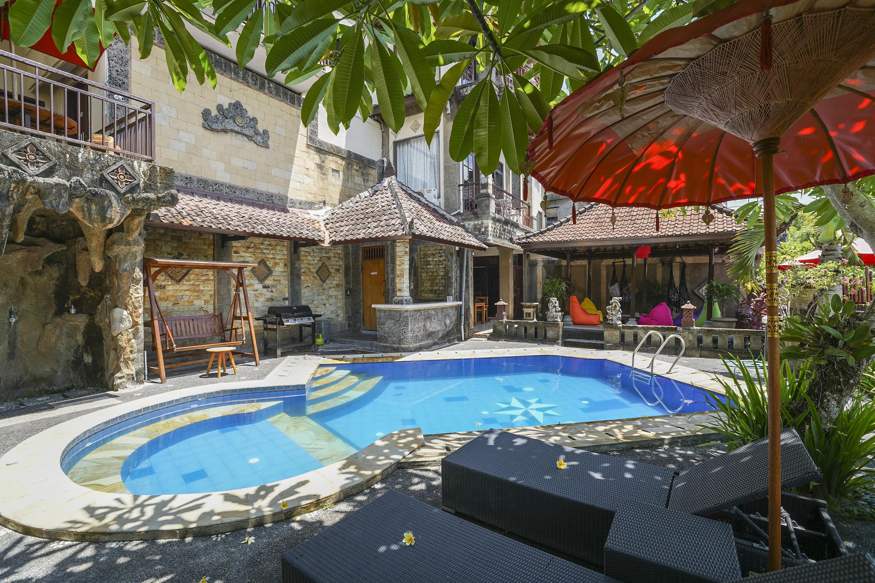 Oyo 2321 Griya Shanti Homestay ケテウェル エクステリア 写真