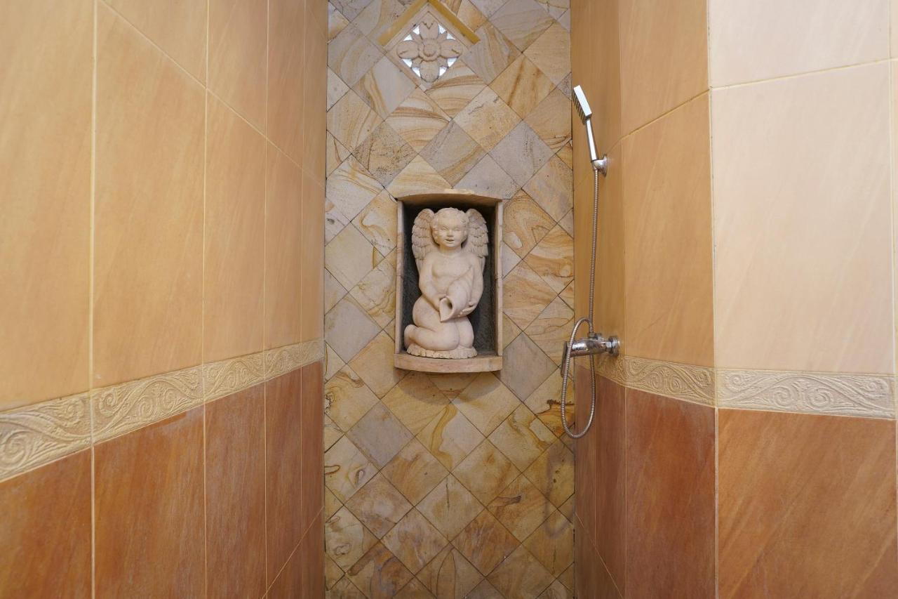 Oyo 2321 Griya Shanti Homestay ケテウェル エクステリア 写真
