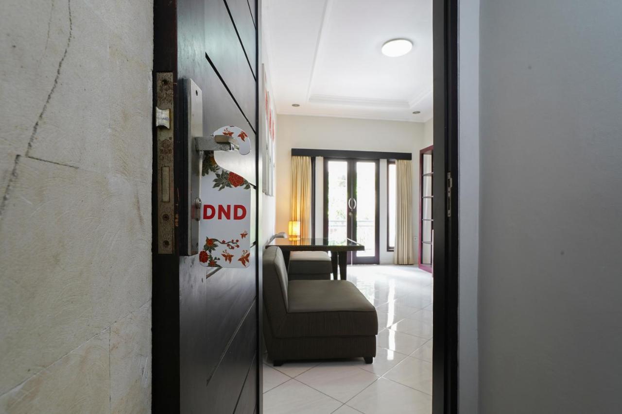 Oyo 2321 Griya Shanti Homestay ケテウェル エクステリア 写真