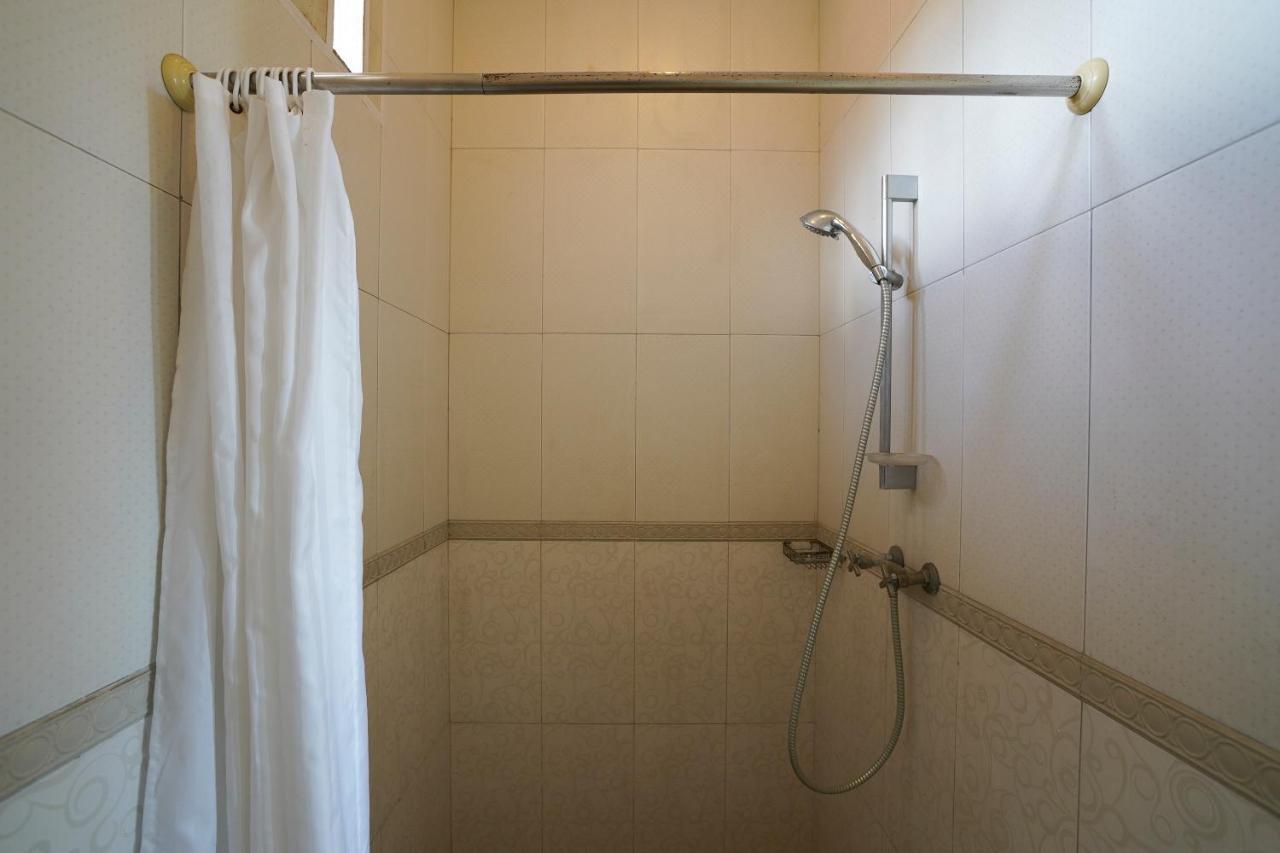 Oyo 2321 Griya Shanti Homestay ケテウェル エクステリア 写真